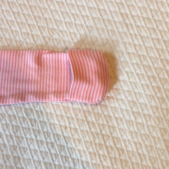 Carter’s Newborn Gowns (SET OF 5) - Picture 9 of 15